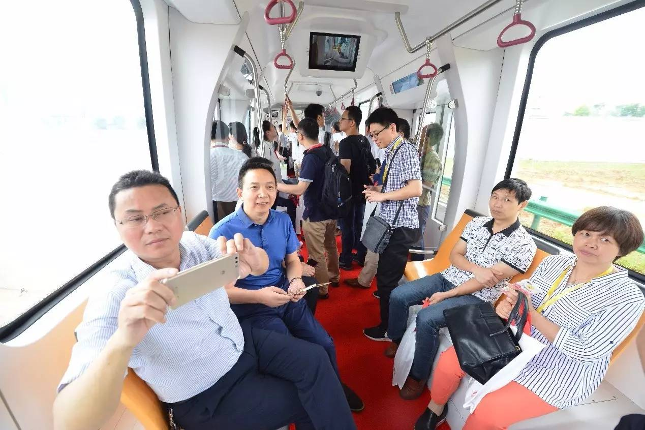 客車自動破窗裝置,遙控自動破玻器,破窗器,南冠破玻器 客車自動破窗裝置,遙控自動破玻器,破窗器,南冠破玻器